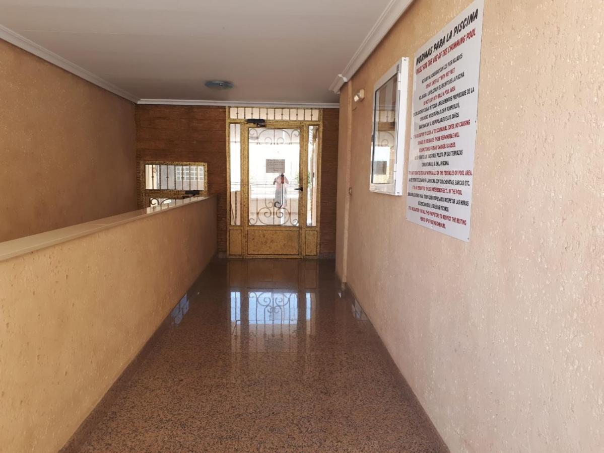 Apartamento 9 De Octubre Los Montesinos Εξωτερικό φωτογραφία